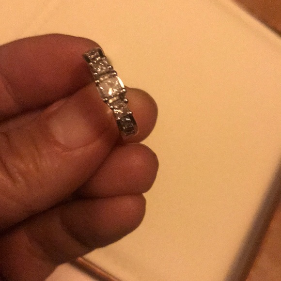 Diamond ring - Picture 4 of 4